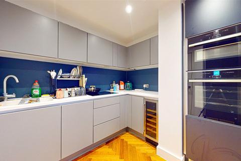 1 bedroom apartment to rent, East Tower, Manchester M15