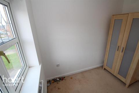 3 bedroom detached house to rent, Darien Way, Leicester