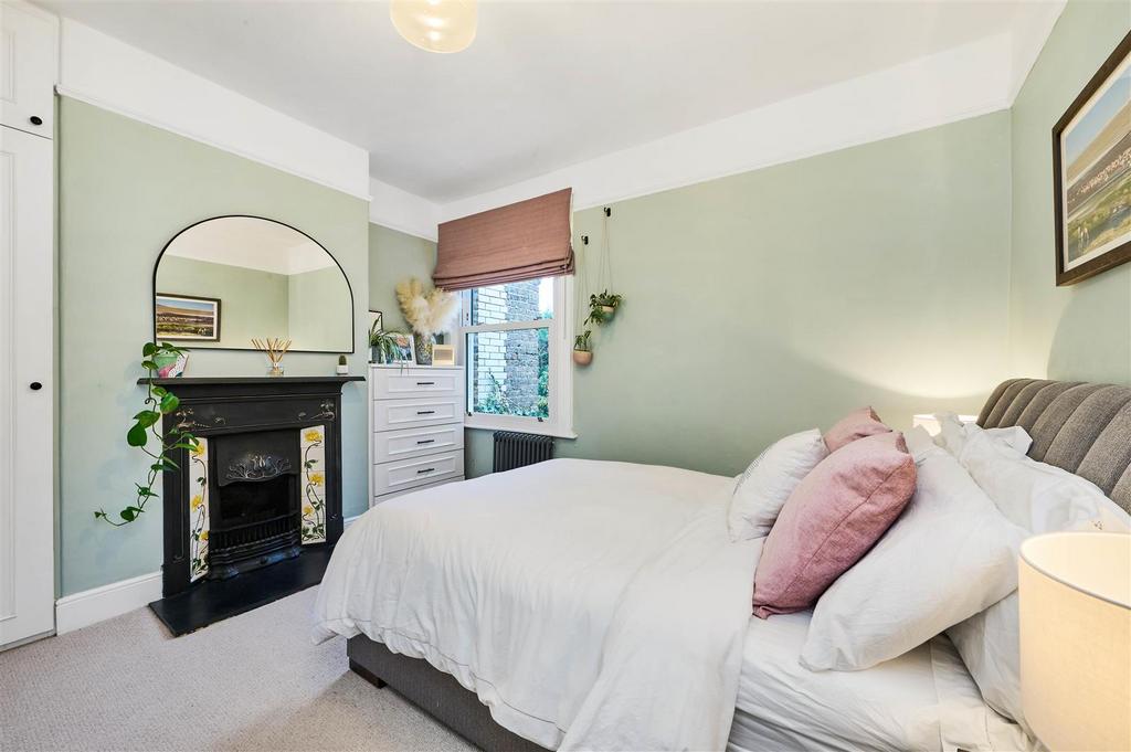 James Anderson - Lower Richmond Road London  SW14 