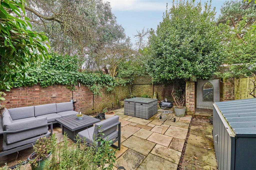 James Anderson - Lower Richmond Road London  SW14 