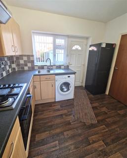 2 bedroom semi-detached house to rent, Park Lane, Alford