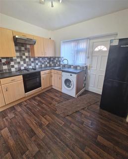 2 bedroom semi-detached house to rent, Park Lane, Alford