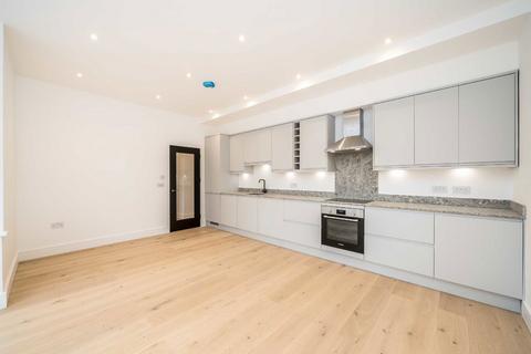 2 bedroom flat for sale, Kingsbridge Avenue, London W3