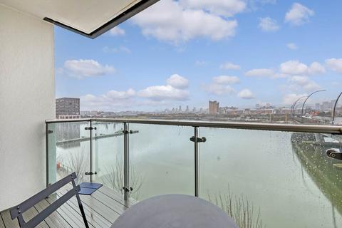 2 bedroom flat for sale, Fathom Court, 2 Basin Approach, London