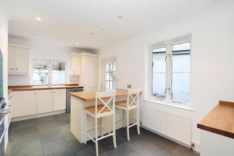 undefined, Weston Green, Thames Ditton KT7