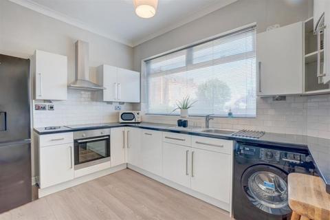 2 bedroom flat for sale, Musters Road, West Bridgford, Nottingham, Nottinghamshire, NG2