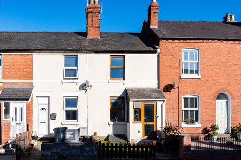 2 bedroom terraced house to rent, Eign Road, St. James, Hereford