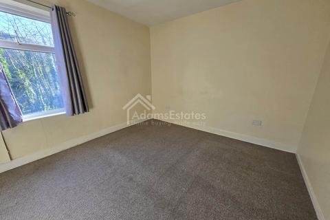 2 bedroom terraced house to rent, Lees Hall Road, Dewsbury