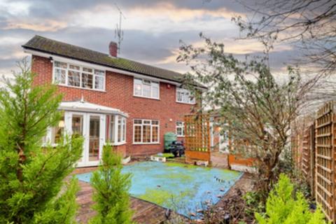 38 Cannon Way, Fetcham, Leatherhead, KT22 9LJ