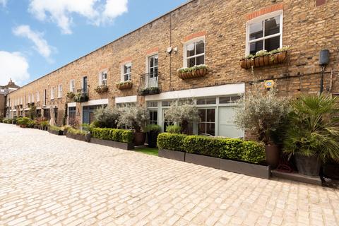 2 bedroom semi-detached house to rent, Golden Cross Mews, W11