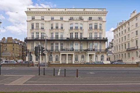 2 bedroom flat for sale, Adelaide Mansions, Hove, East Sussex