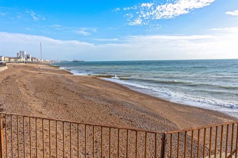 2 bedroom flat for sale, Adelaide Mansions, Hove, East Sussex