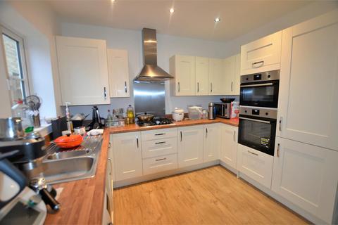 4 bedroom link detached house for sale, Ludlow Road, Bicester