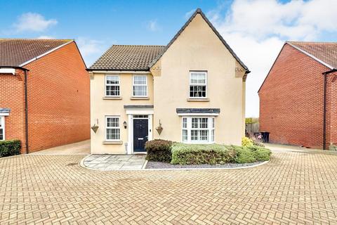 4 bedroom detached house for sale, Willow Walk, Southminster