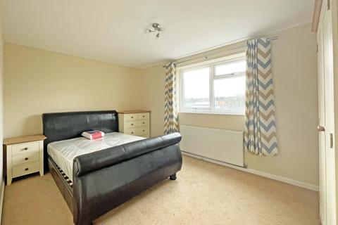 2 bedroom end of terrace house to rent, St Matthias Grove, Burley, Leeds, LS4