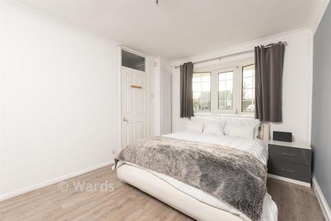 4 bedroom chalet for sale, Phelps Close, Sevenoaks TN15