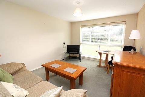 undefined, Hamilton Drive, RM3