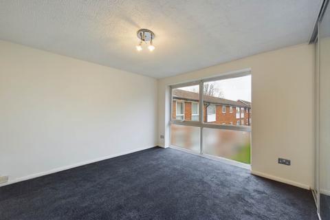 2 bedroom apartment for sale, Chenies Court, Hemel Hempstead