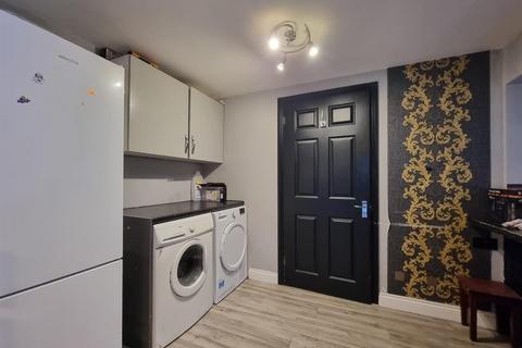 4 bedroom terraced house for sale, South Park Drive, Ilford
