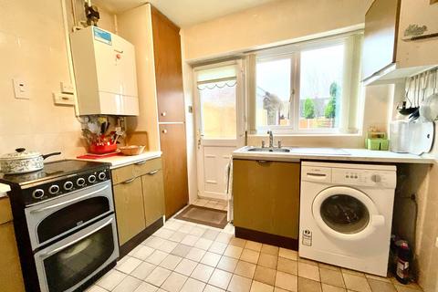 2 bedroom bungalow for sale, Bradeley Road, Haslington, CW1