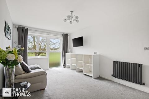 11 Lucas Court, Waltham Abbey, EN9 3EG