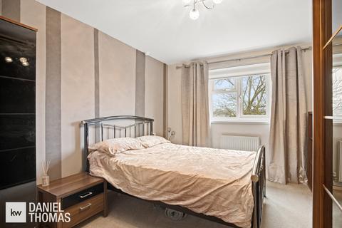 11 Lucas Court, Waltham Abbey, EN9 3EG