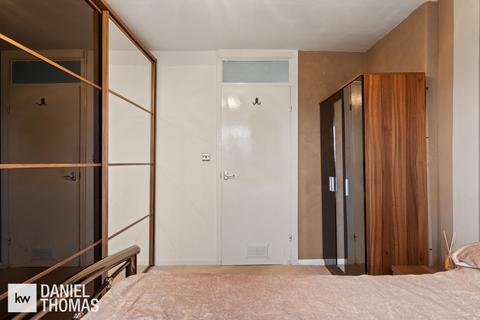11 Lucas Court, Waltham Abbey, EN9 3EG