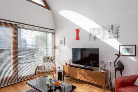 1 bedroom apartment for sale, Andrewes House, London EC2Y