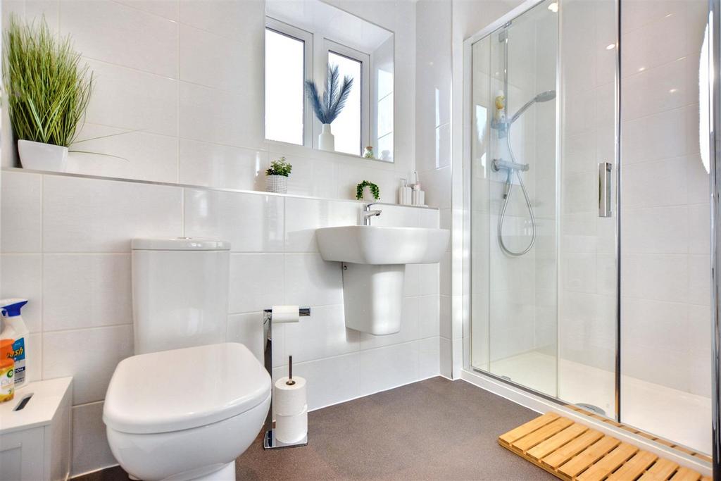 En Suite 1.jpeg