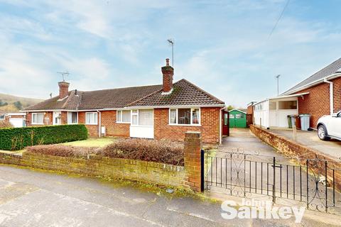 21 Central Drive, Clipstone Village, Mansfield, NG21 9AG