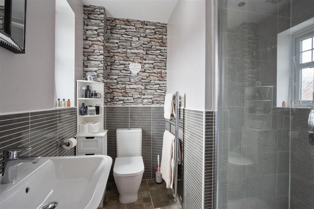 En Suite Shower Room