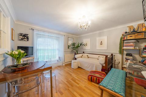 1 bedroom flat for sale, Sutherland House, London, SE18 4PS