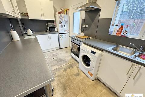 1 Blundells Road, Tiverton, EX16 4DB