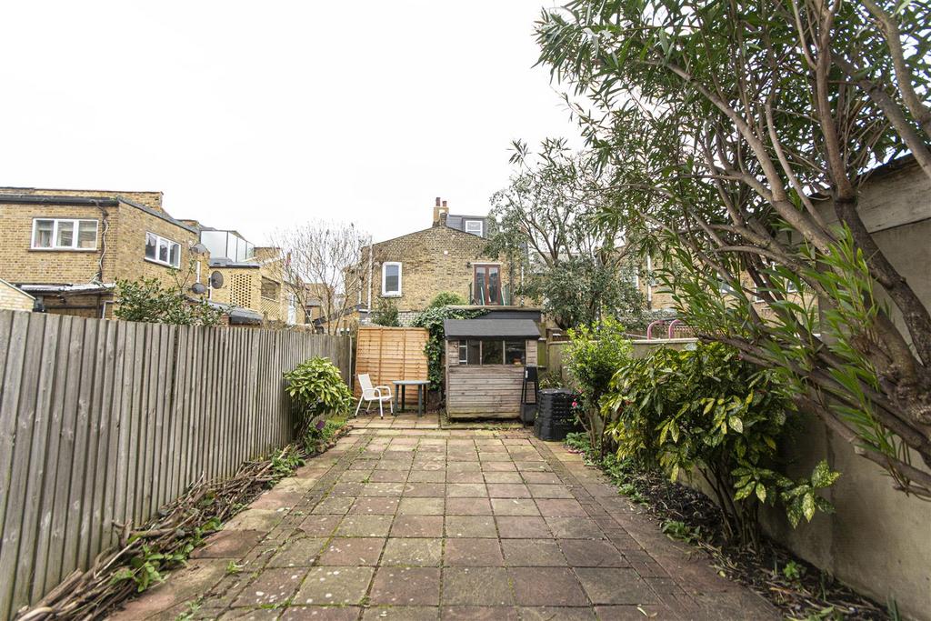 Rostella Road SW17 (12).jpg