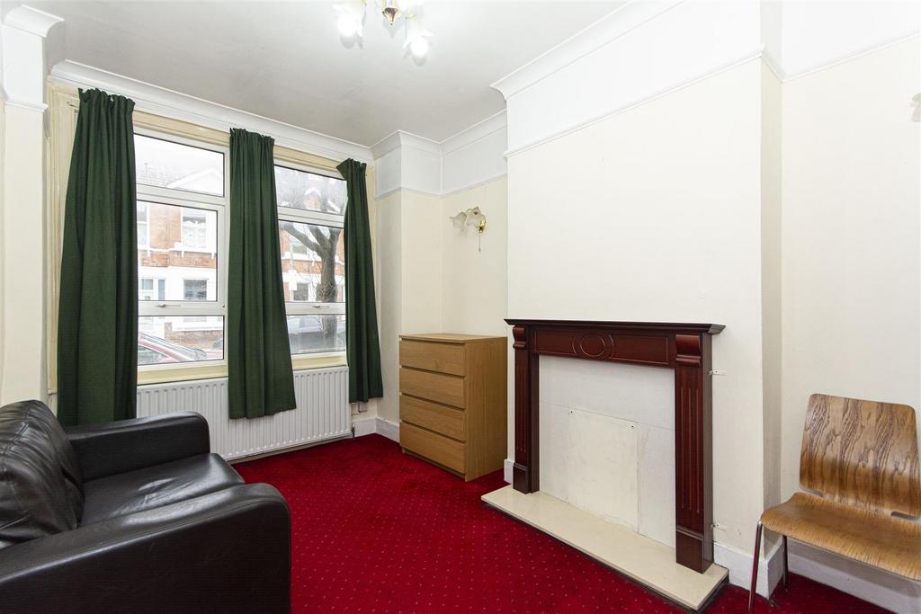 Rostella Road SW17 (7).jpg