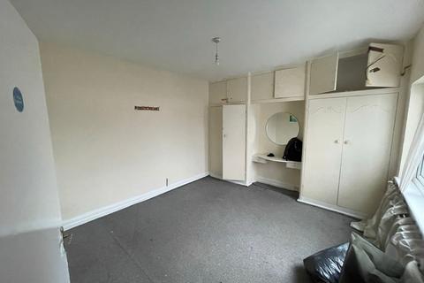 Mollison way, HA8