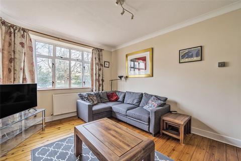 2 bedroom flat for sale, The Crescent, Surbiton KT6