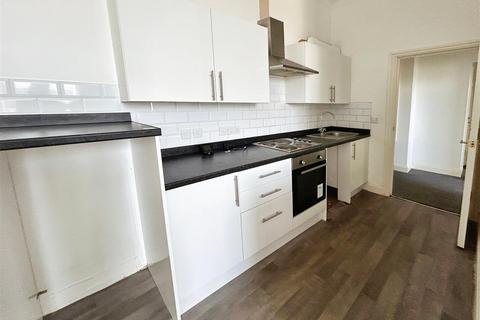 2 bedroom flat to rent, Dalby Square, Cliftonville, Margate