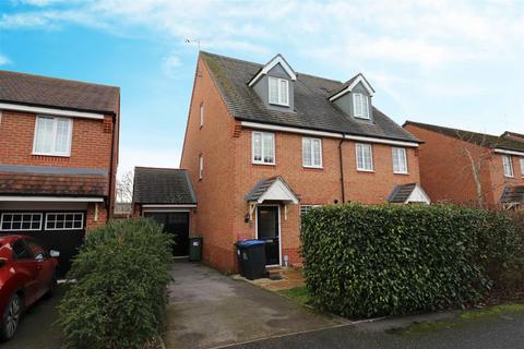 2 Brackley Crescent, Warwick, CV34 6XT