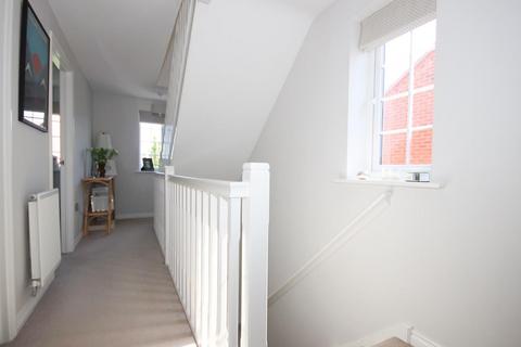 2 Brackley Crescent, Warwick, CV34 6XT