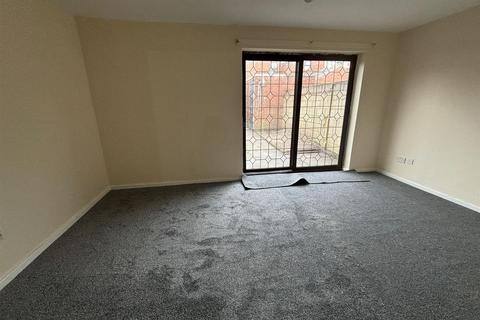 3 bedroom house to rent, Whitehall Road, Walsall