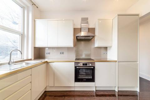 3 bedroom flat for sale, Finchley Road, Hampstead, London, NW3