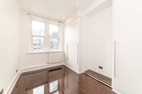 3 bedroom flat for sale, Finchley Road, Hampstead, London, NW3