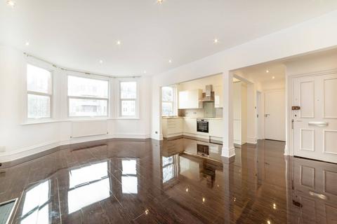 3 bedroom flat for sale, Finchley Road, Hampstead, London, NW3