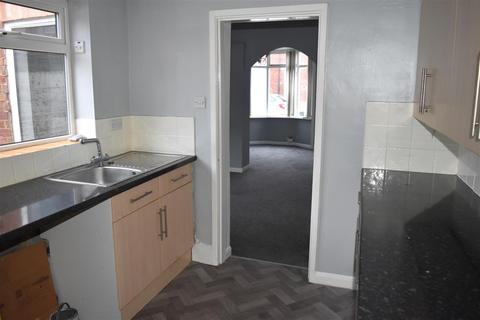 2 bedroom terraced house to rent, Barron Street, Darlington