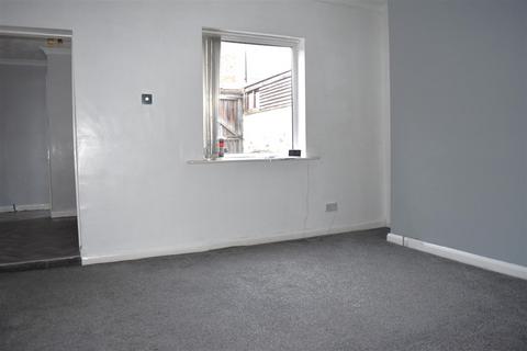 2 bedroom terraced house to rent, Barron Street, Darlington