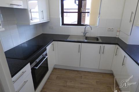 1 bedroom retirement property for sale, St James Oaks, Trafalgar Rd, Gravesend