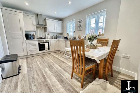 12 Mollett Drive, Ironbridge, Telford, TF8 7BH