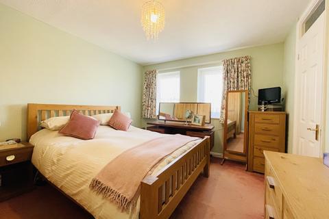 21 Chiltern Ridge, Stokenchurch, High Wycombe, HP14 3SZ