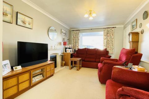 21 Chiltern Ridge, Stokenchurch, High Wycombe, HP14 3SZ